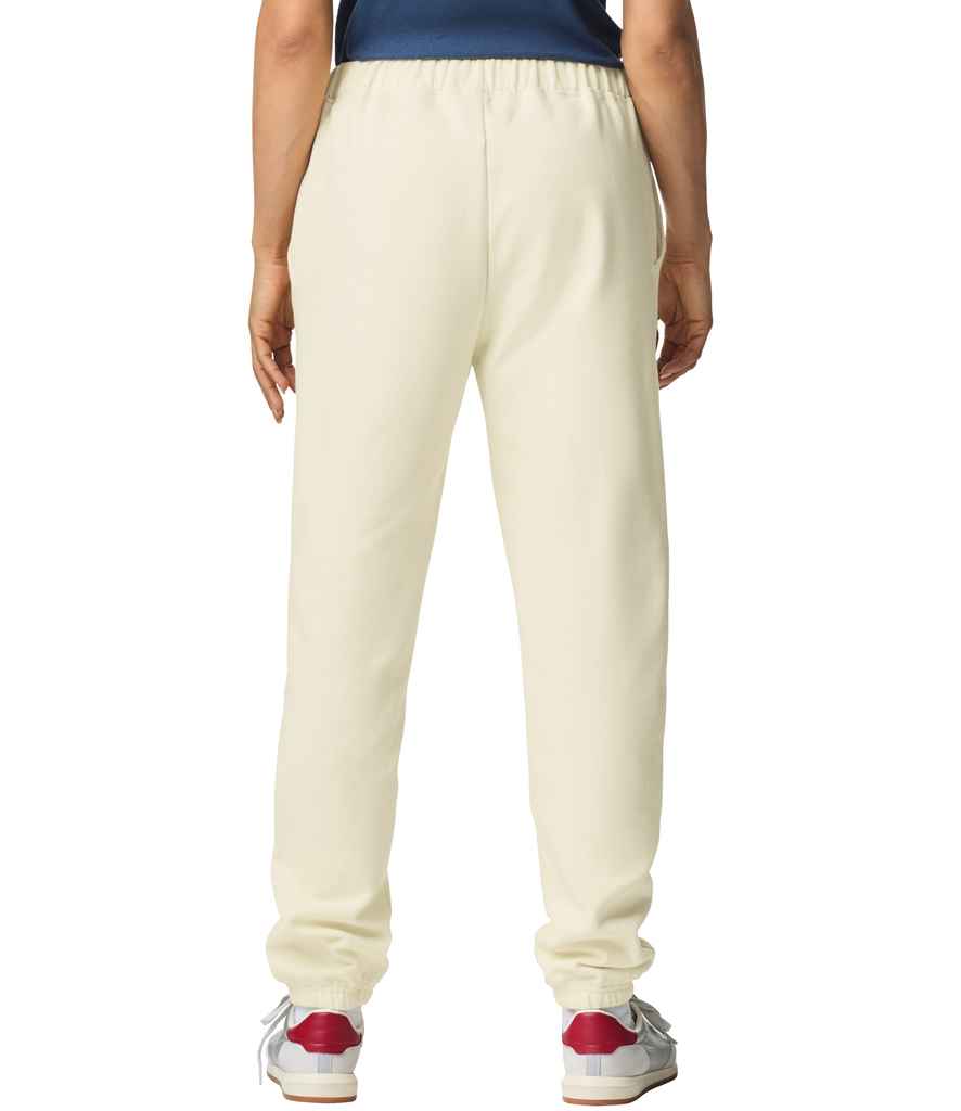 GD610 Off White Model