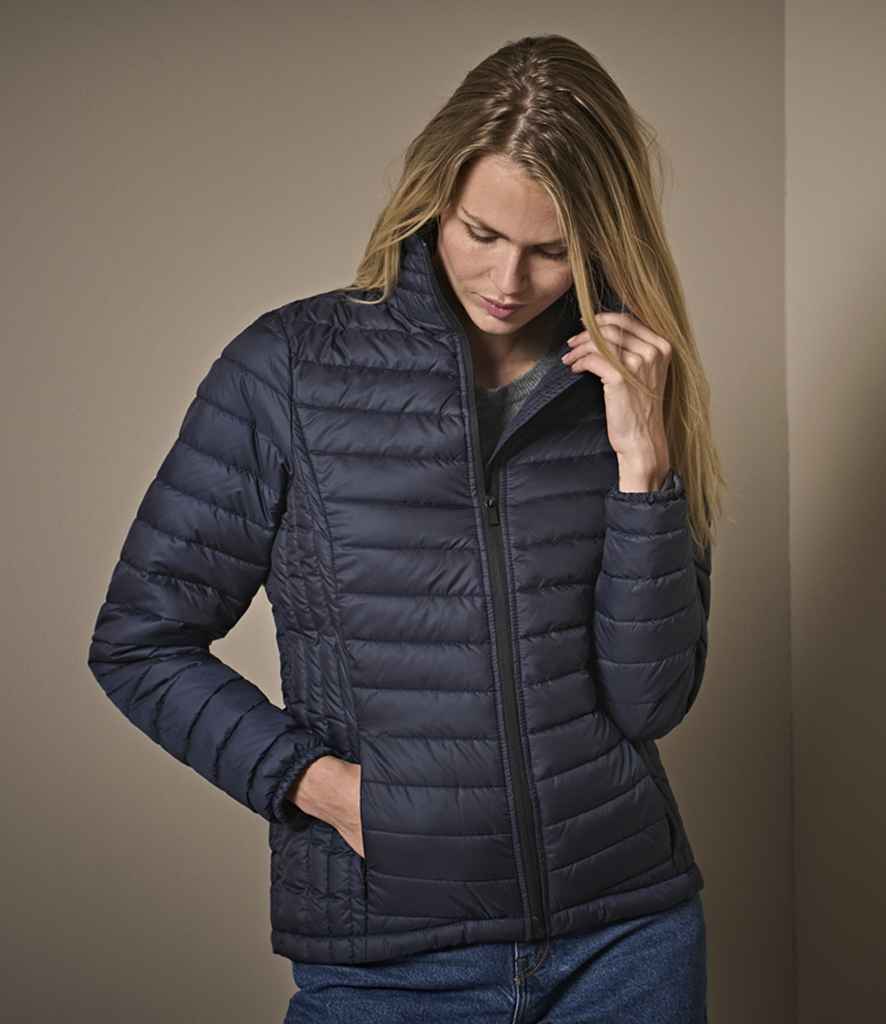 T9631 Deep Navy Model